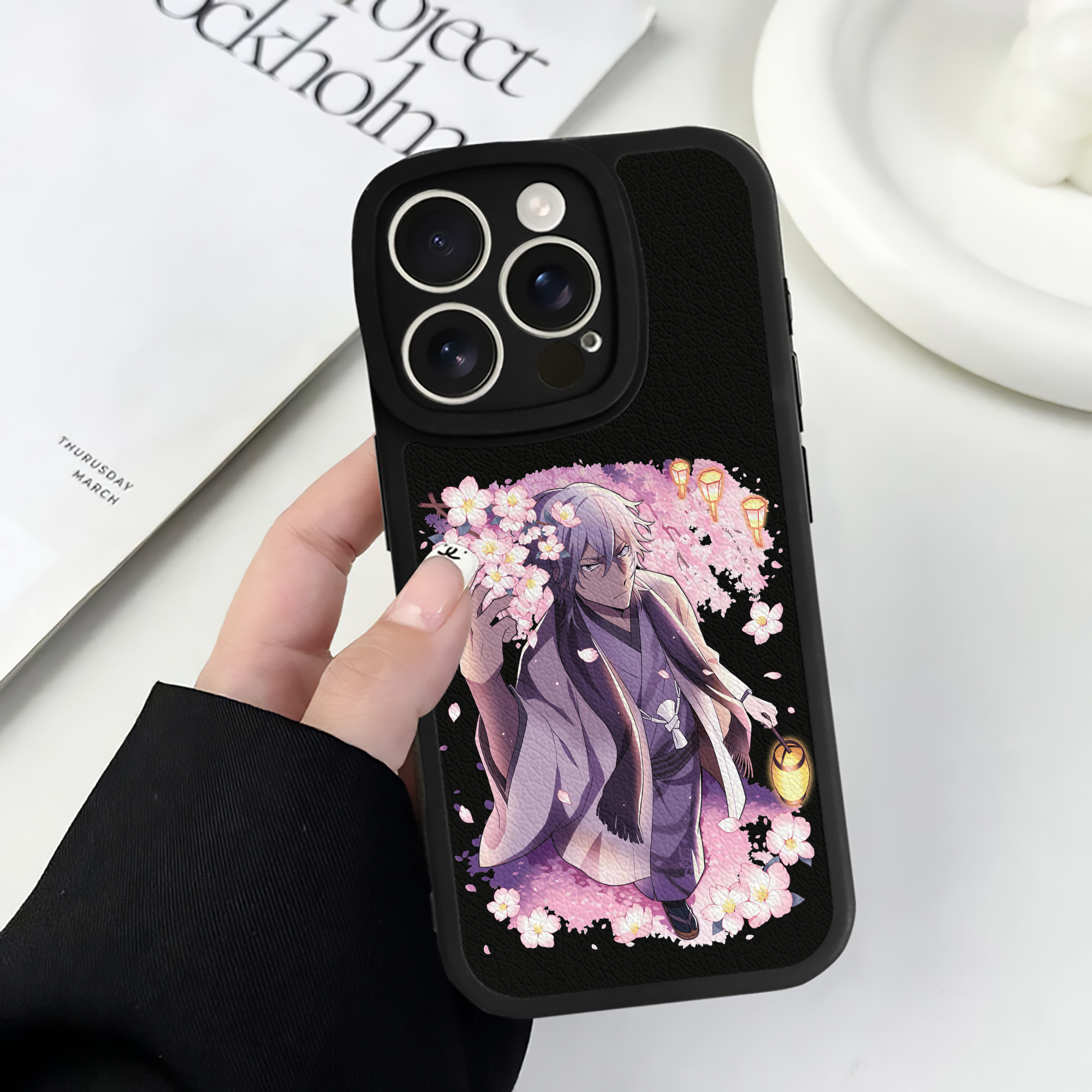 （画像用） 文豪ストレイドッグス Bungo Stray Dogs 【iPhone 16シリーズ対応】シリコンスマホケース（レザー調） 材質：シリコン